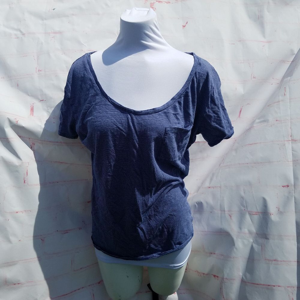 5/$25 American Eagle medium striped blue top med short sleeve